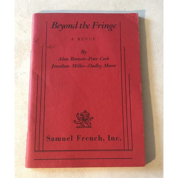 Beyond The Fringe Samuel French Script Dudley Moore Peter Cook Satire Revue Used - Picture 1 of 11
